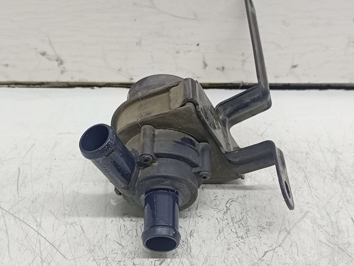 Pompa apa 1k0965561F Volkswagen Golf 6 (2008 - 2015)