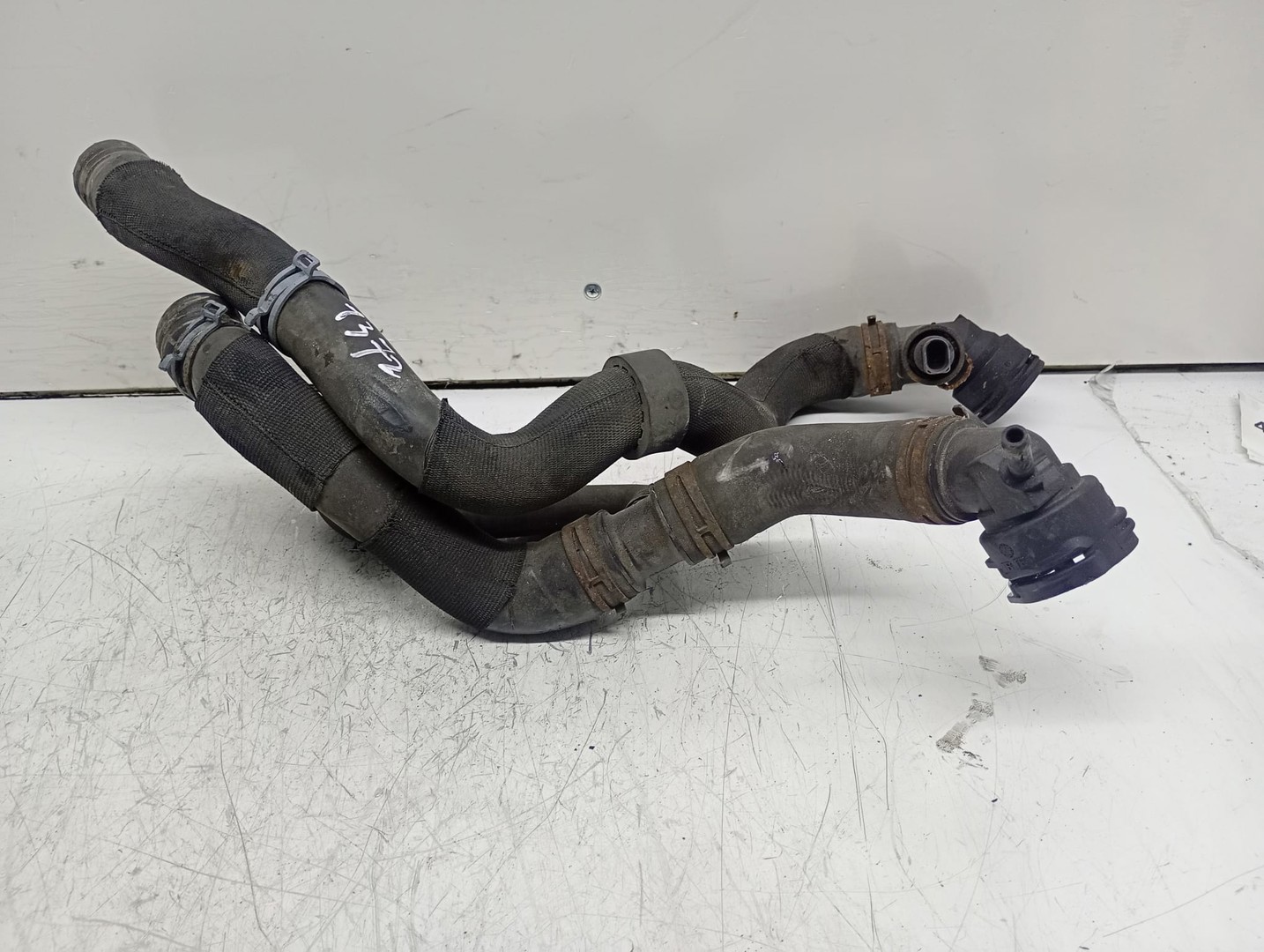Furtun apa Volkswagen Golf 6 (2008 - 2015)