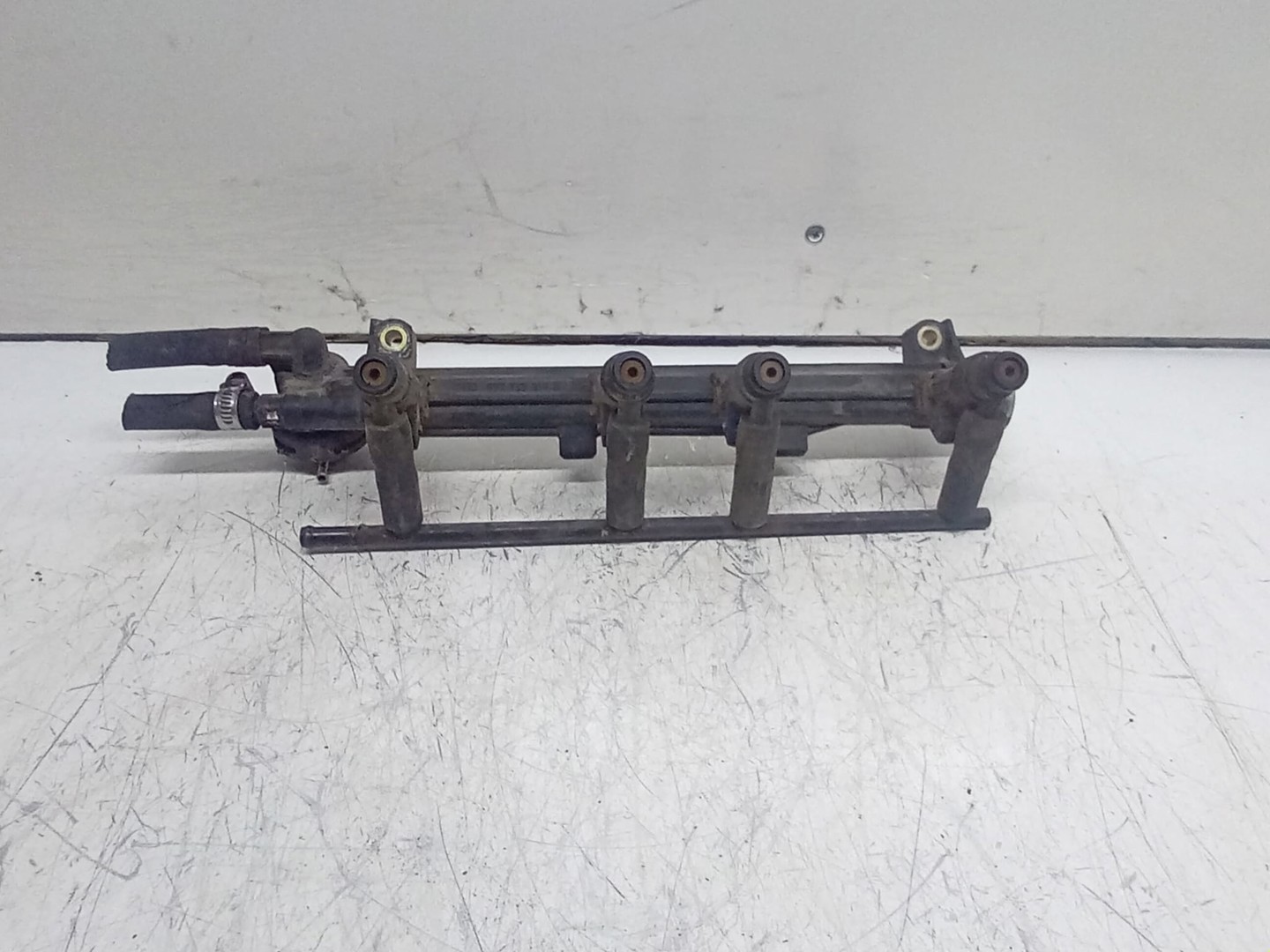 Rampa injectoare 037133317 Volkswagen Sharan 1 (facelift) (2000 - 2003)
