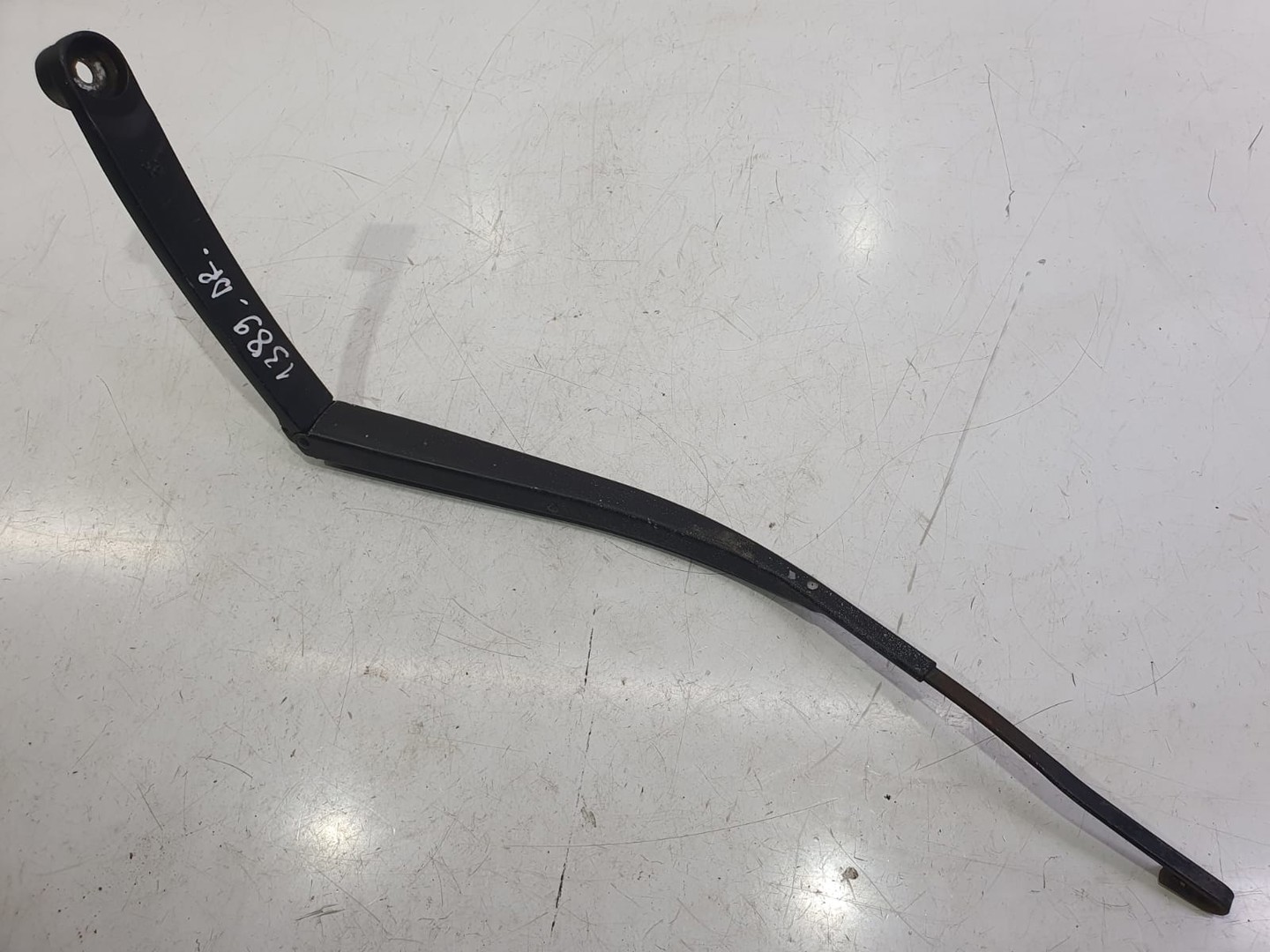 Brat stergator parbriz stanga Hyundai Santa Fe CM (2006 - 2010)