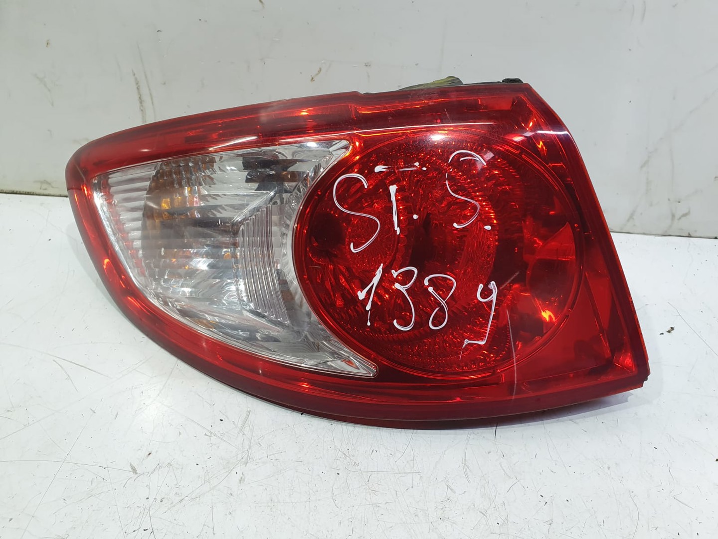 Stop stanga 92401-2b000 Hyundai Santa Fe CM (2006 - 2010)