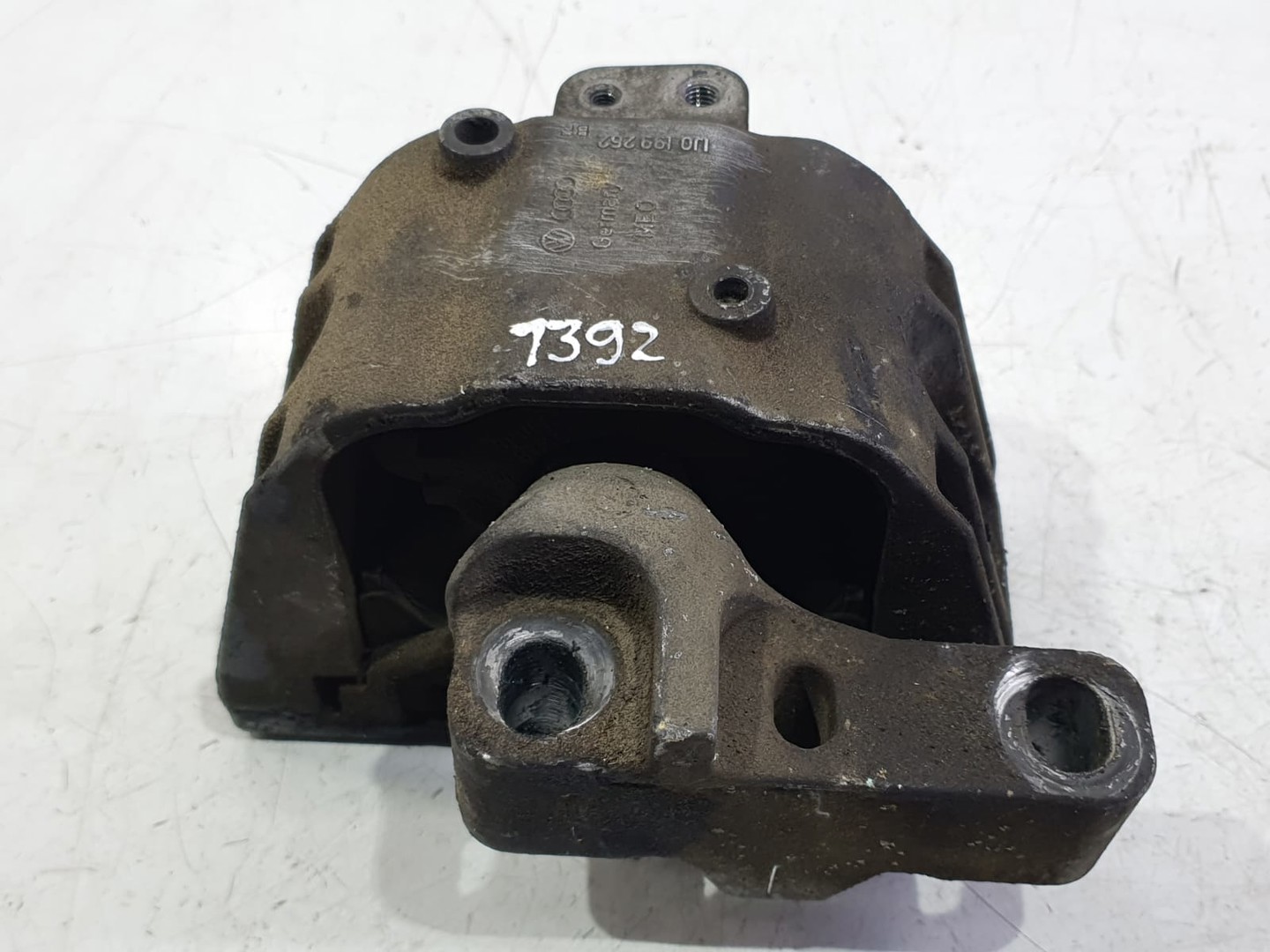 Suport motor 1J0199262 Volkswagen Golf 4 (1997 - 2006)