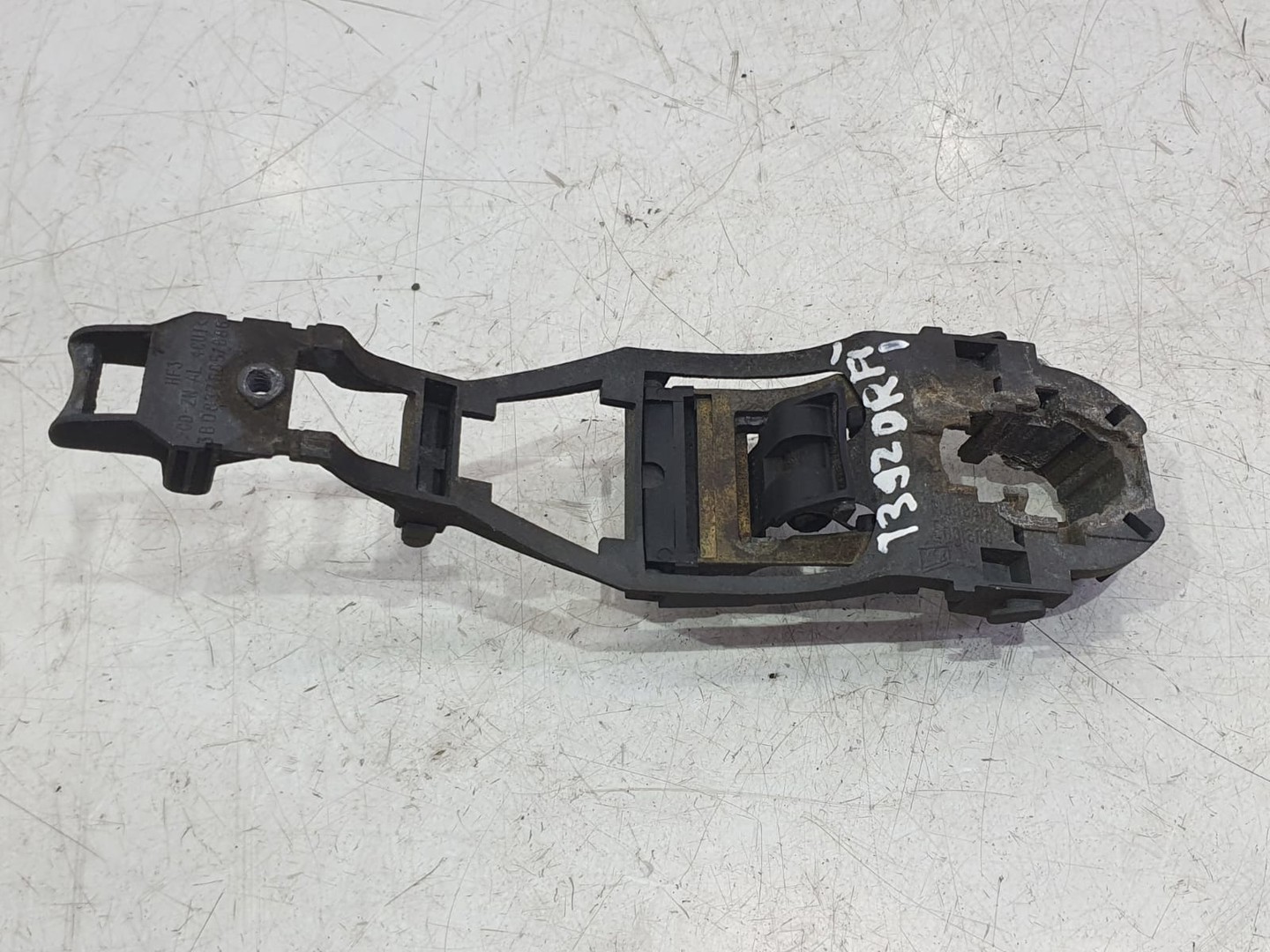 Suport maner exterior 3b0837885 Volkswagen Golf 4 (1997 - 2006)