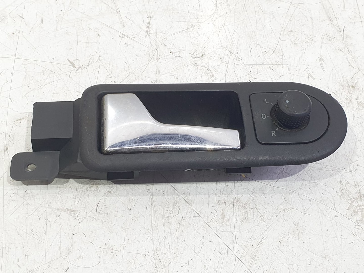 Maner interior stanga fata 3b1837113L Opel Corsa B (facelift) (1997 - 2000)