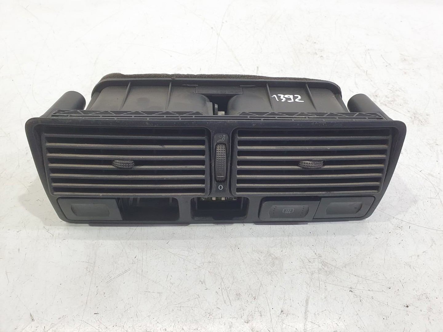 Grila ventilatie bord 1J0819728c Opel Corsa B (facelift) (1997 - 2000)