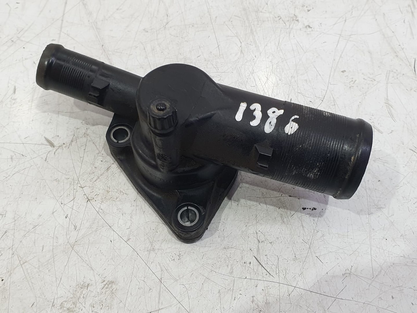 Carcasa termostat 8200660882 Renault Clio 3 (facelift) (2009 - 2012)