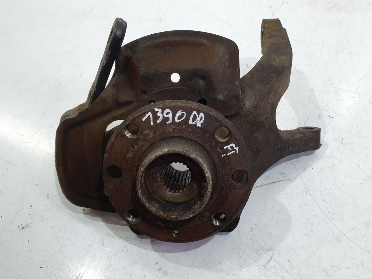 Fuzeta dreapta fata 90539907 Opel Corsa B (facelift) (1997 - 2000)
