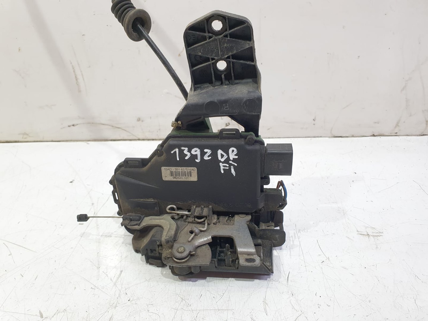 Broasca dreapta fata 16ad3b1837016ad Volkswagen Golf 4 (1997 - 2006)
