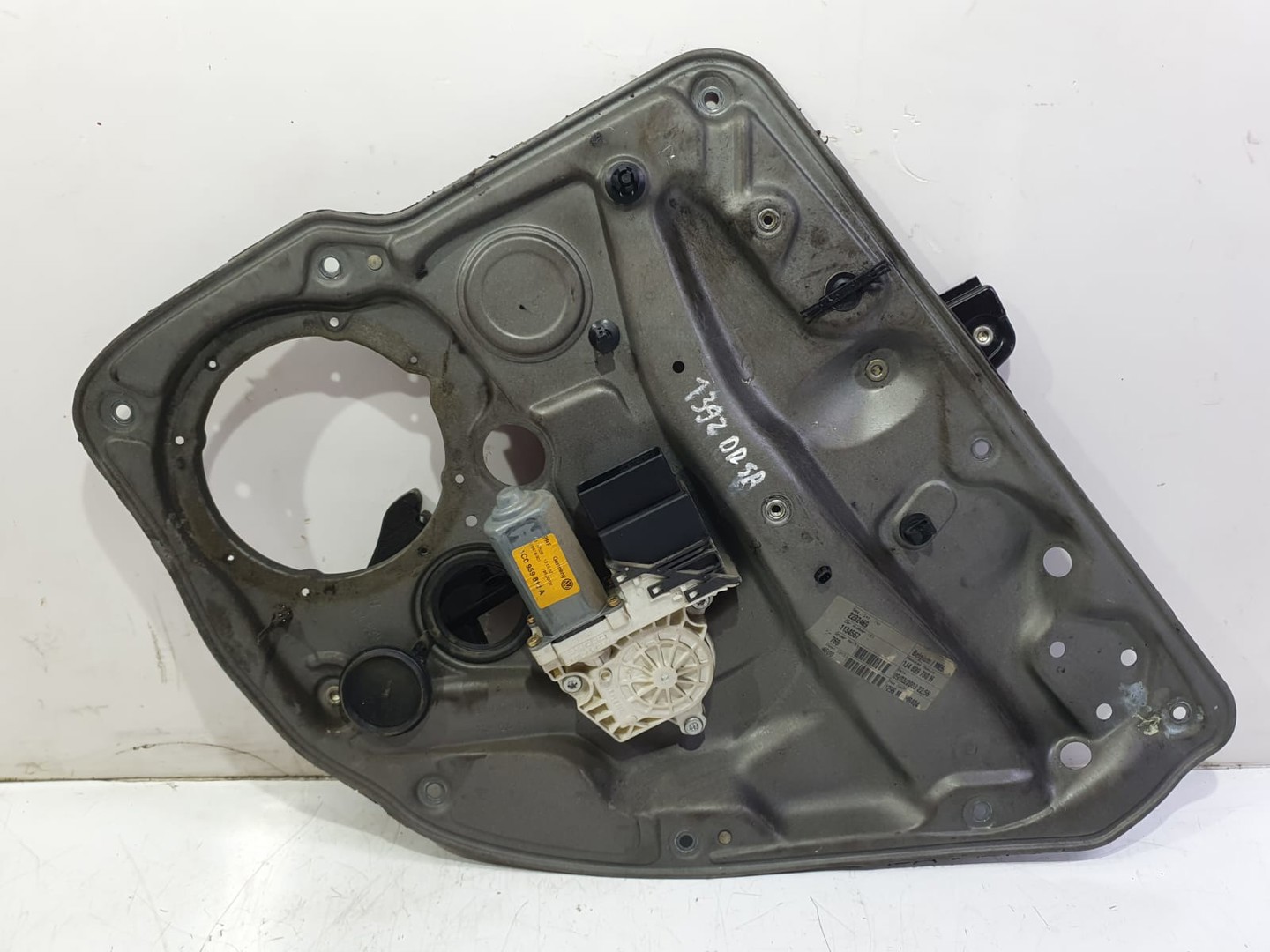 Macara geam dreapta spate 1J4839730h Volkswagen Golf 4 (1997 - 2006)