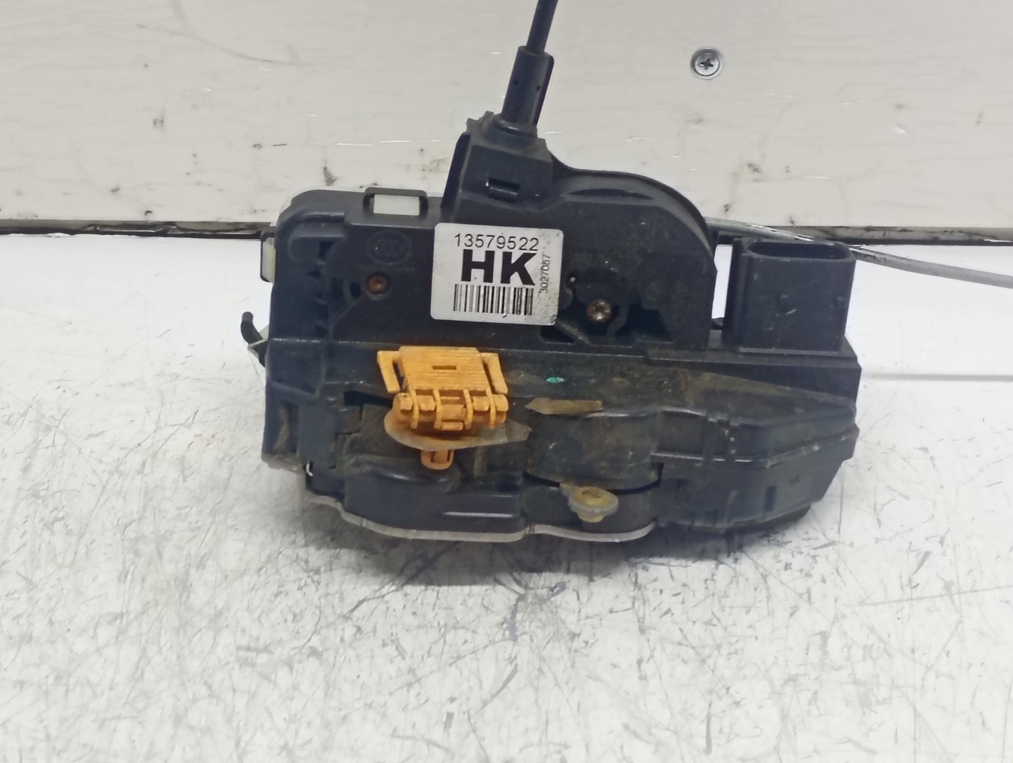Broasca stanga fata 13579522 Chevrolet Cruze J300 (2009 - 2012)