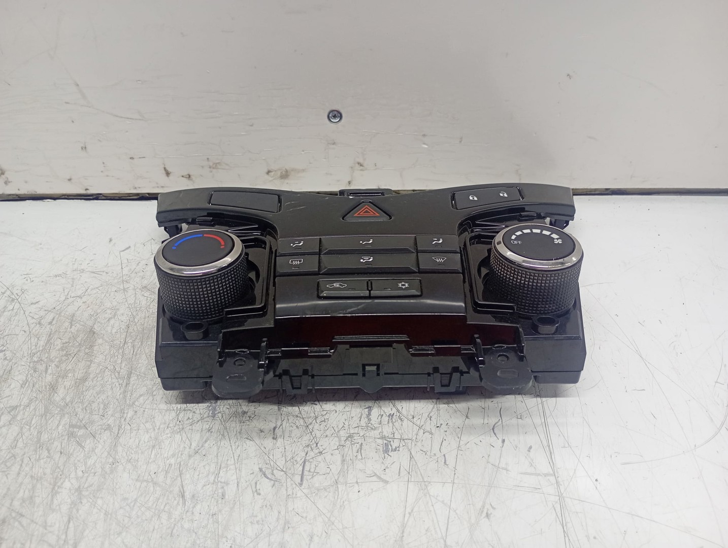 Panou clima ac Chevrolet Cruze J300 (2009 - 2012)