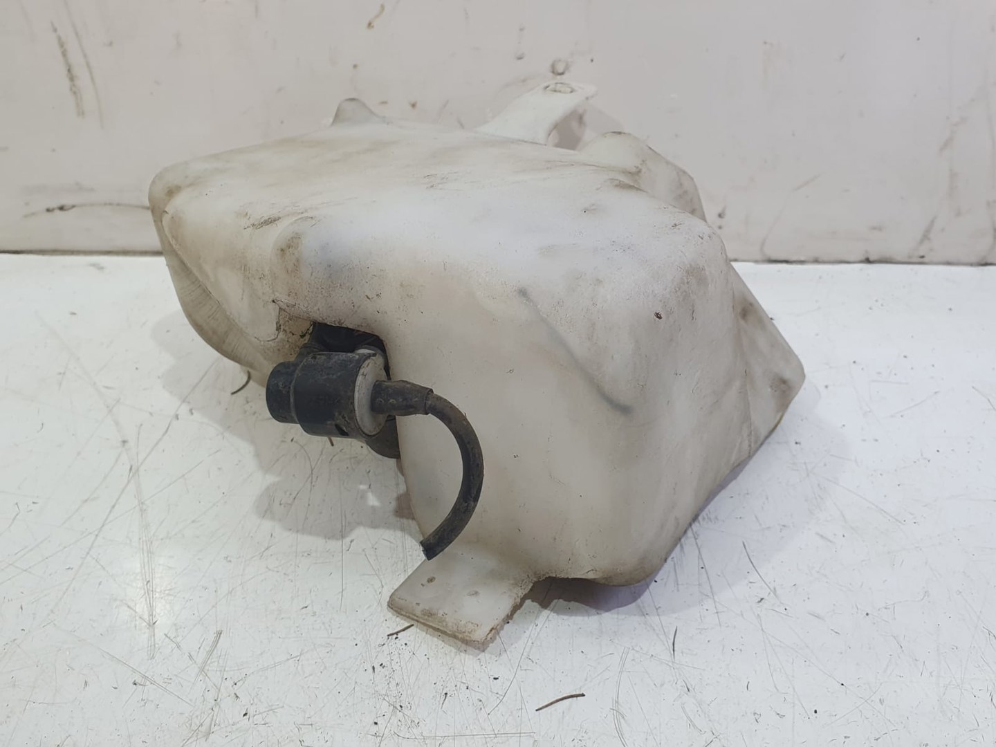 Vas lichid parbriz 90386397 Opel Corsa B (facelift) (1997 - 2000)