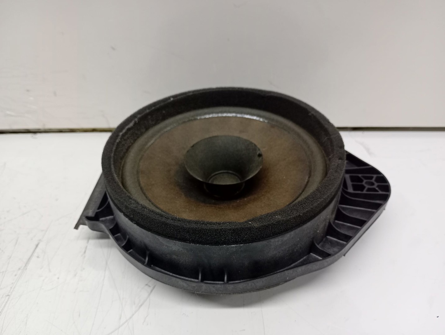 Boxa difuzor Chevrolet Cruze J300 (2009 - 2012)