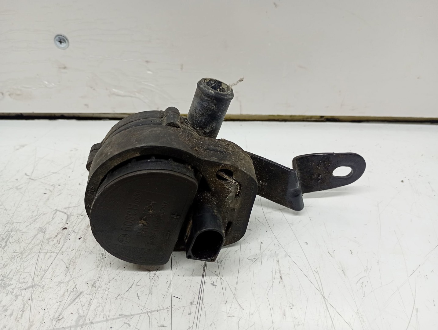 Pompa apa A2118360028 Mercedes Benz C-Class W205/S205/C205 (2014 - 2018)