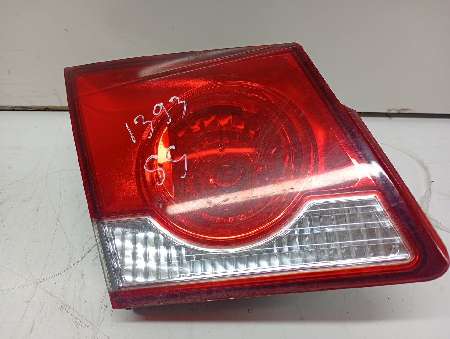 Stop stanga haion Chevrolet Cruze J300 (2009 - 2012)