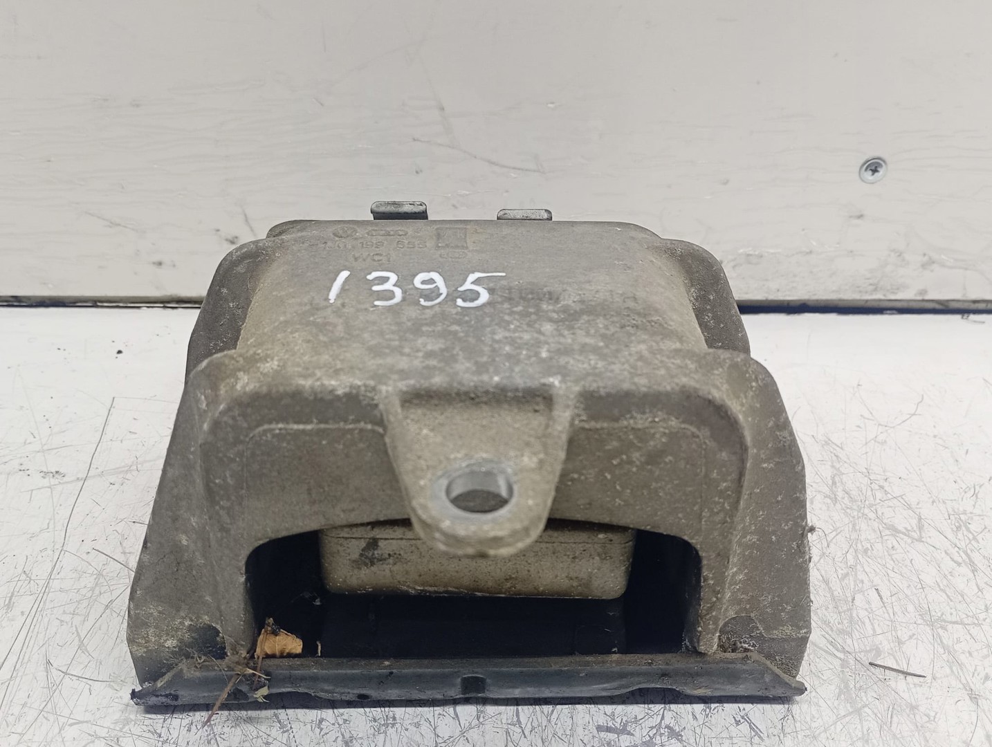 Suport motor 1j0199555 Volkswagen Golf 4 (1997 - 2006)