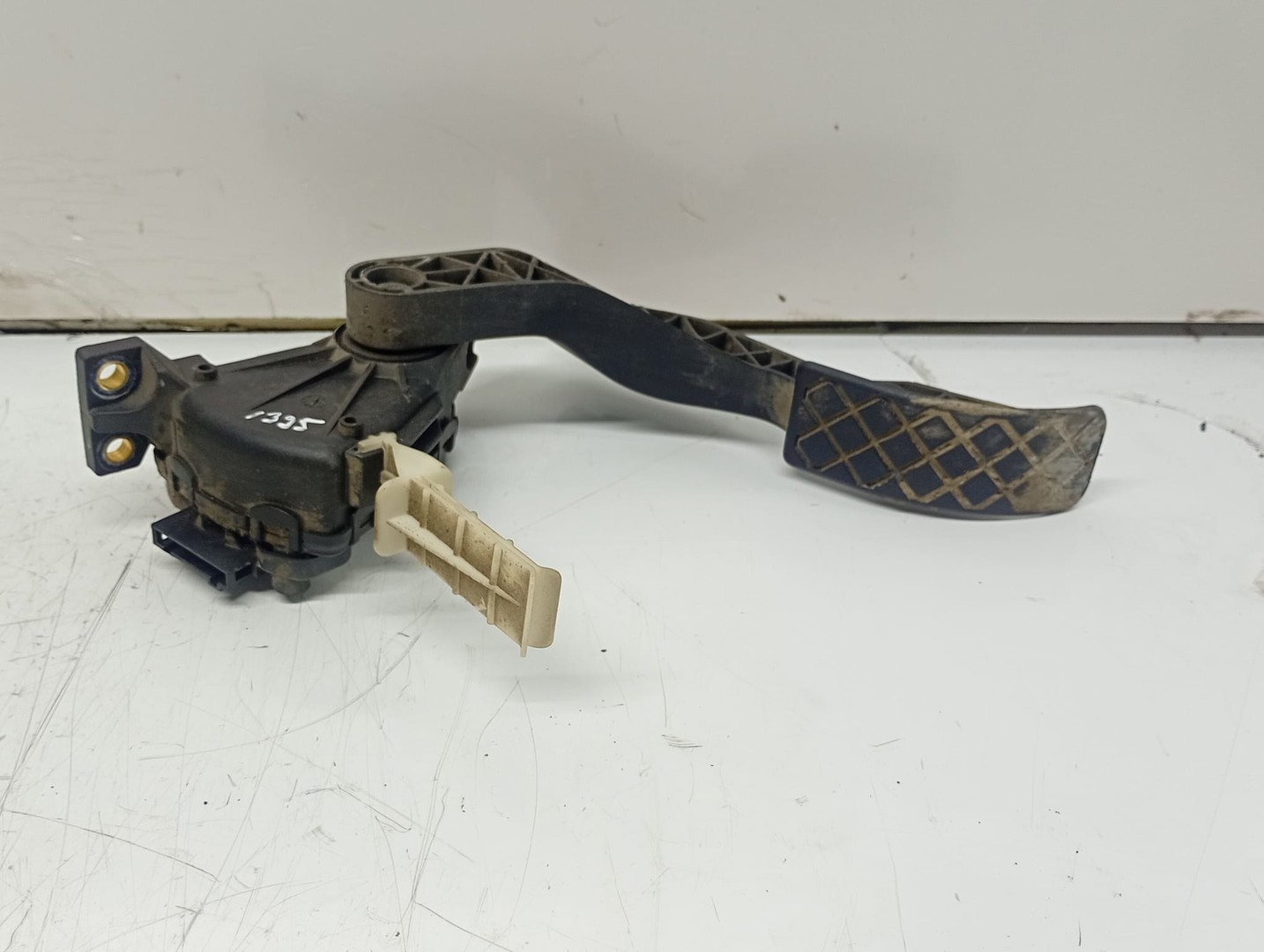 Pedala acceleratie 1J1721503J Volkswagen Golf 4 (1997 - 2006)