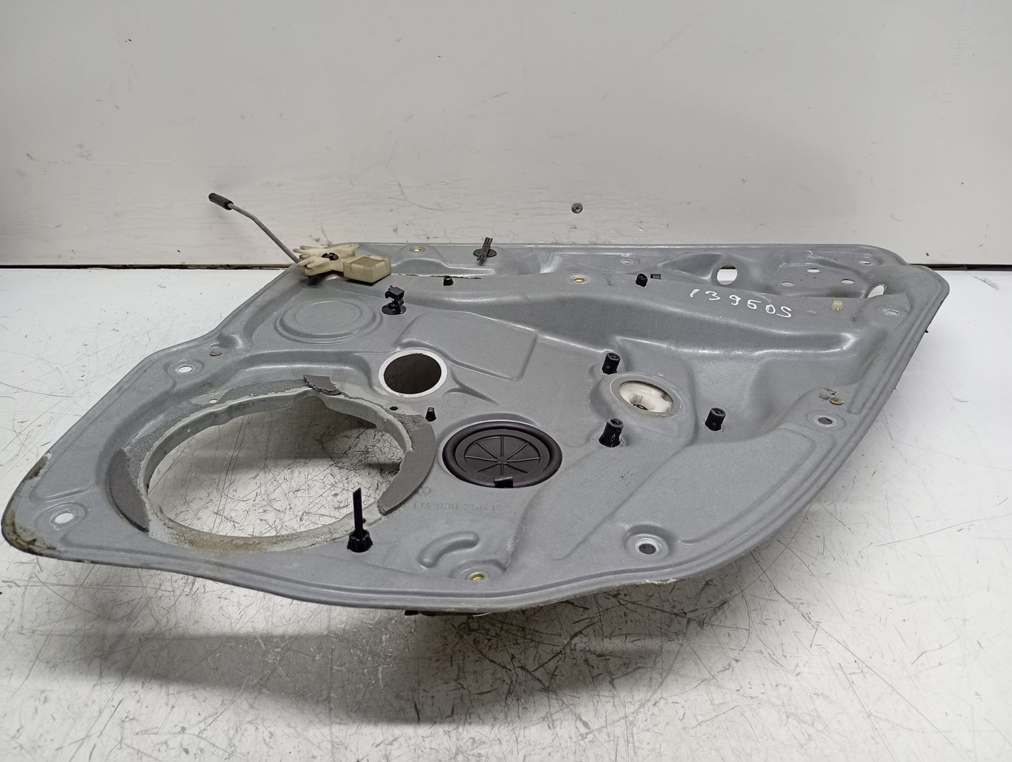 Macara geam dreapta spate 1J4839756E Volkswagen Golf 4 (1997 - 2006)