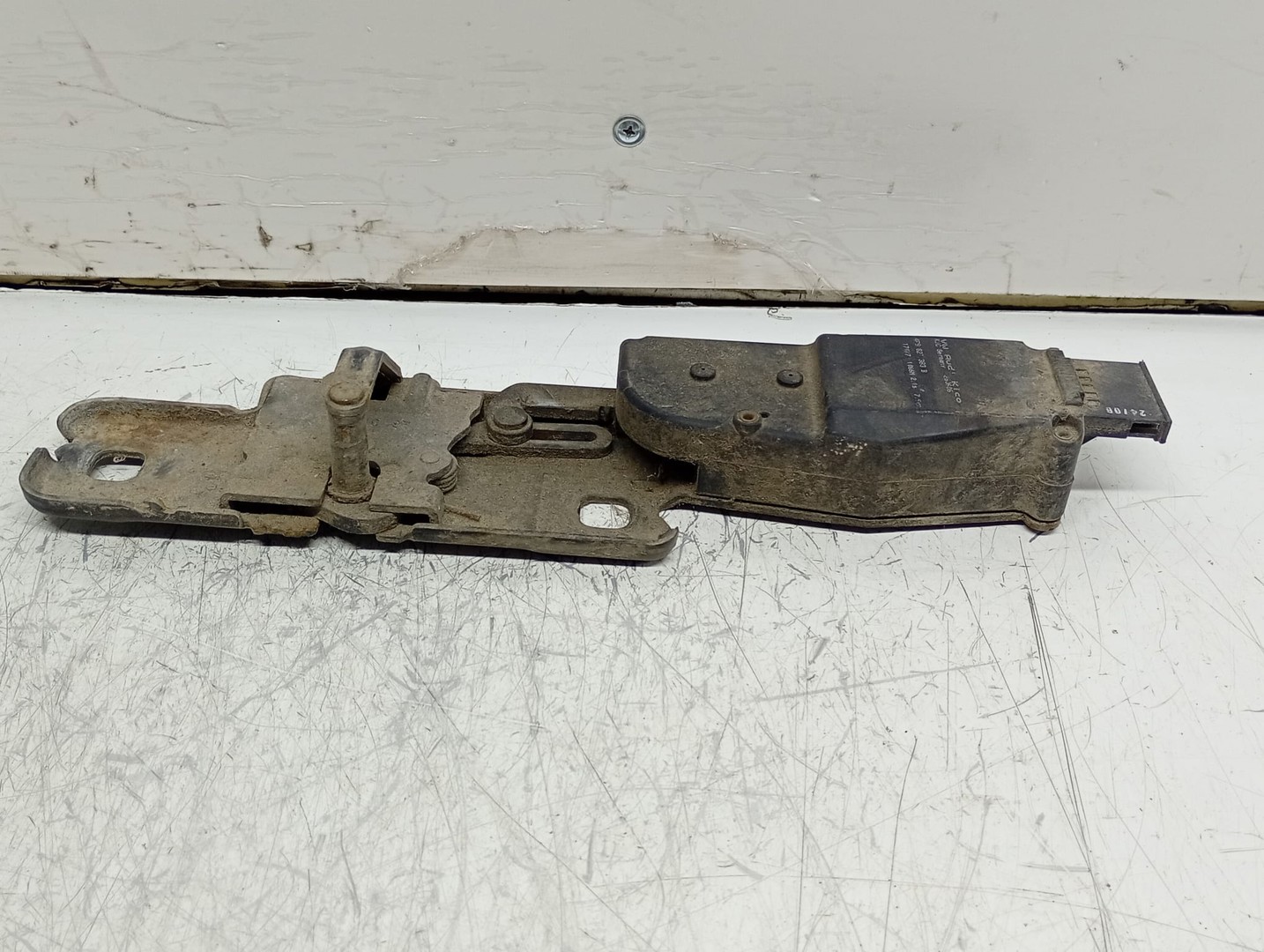 Broasca haion 4F9827383B Audi Q7 4L (2005 - 2009)