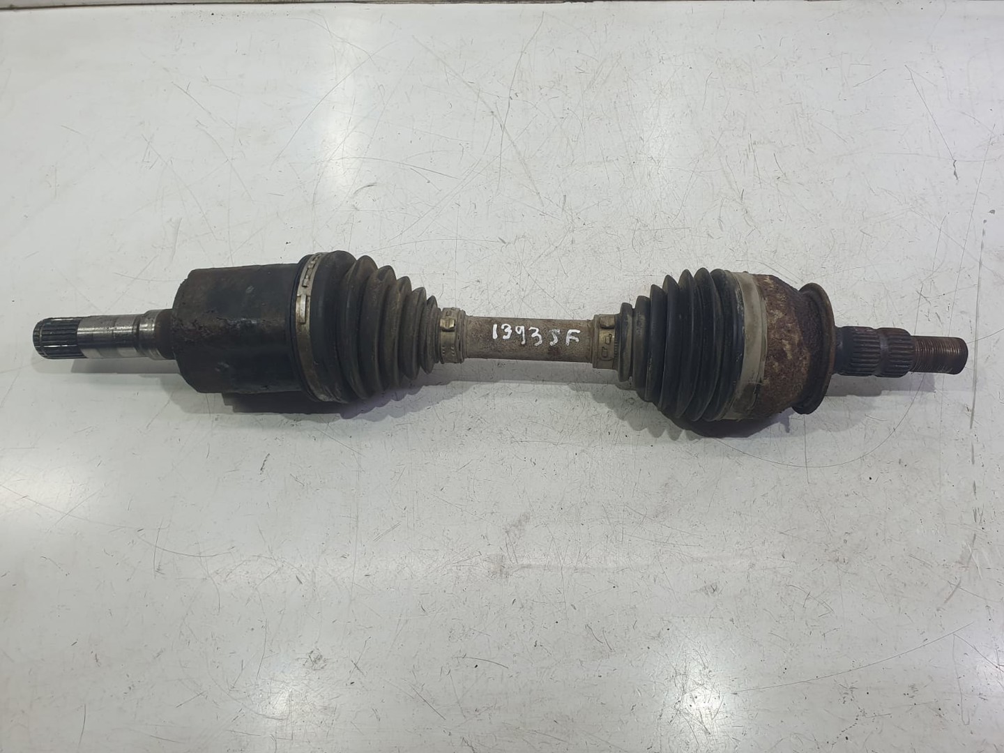 Planetara stanga fata 13355111 Chevrolet Cruze J300 (2009 - 2012)