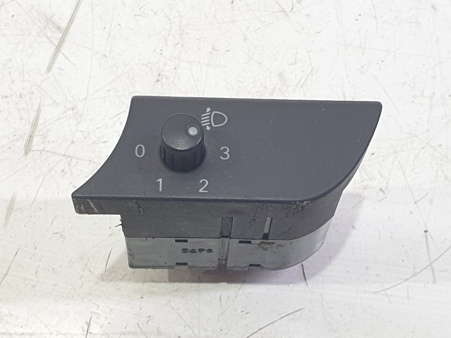 Buton reglaj faruri 8e1919094 Audi A4 B7 (2004 - 2008)