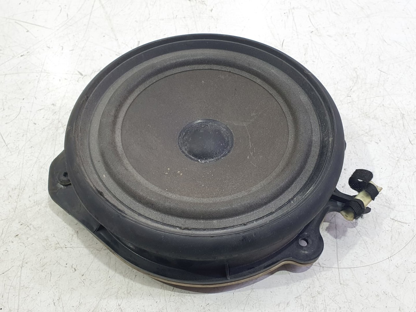Boxa difuzor 8e0035411 Audi A4 B7 (2004 - 2008)
