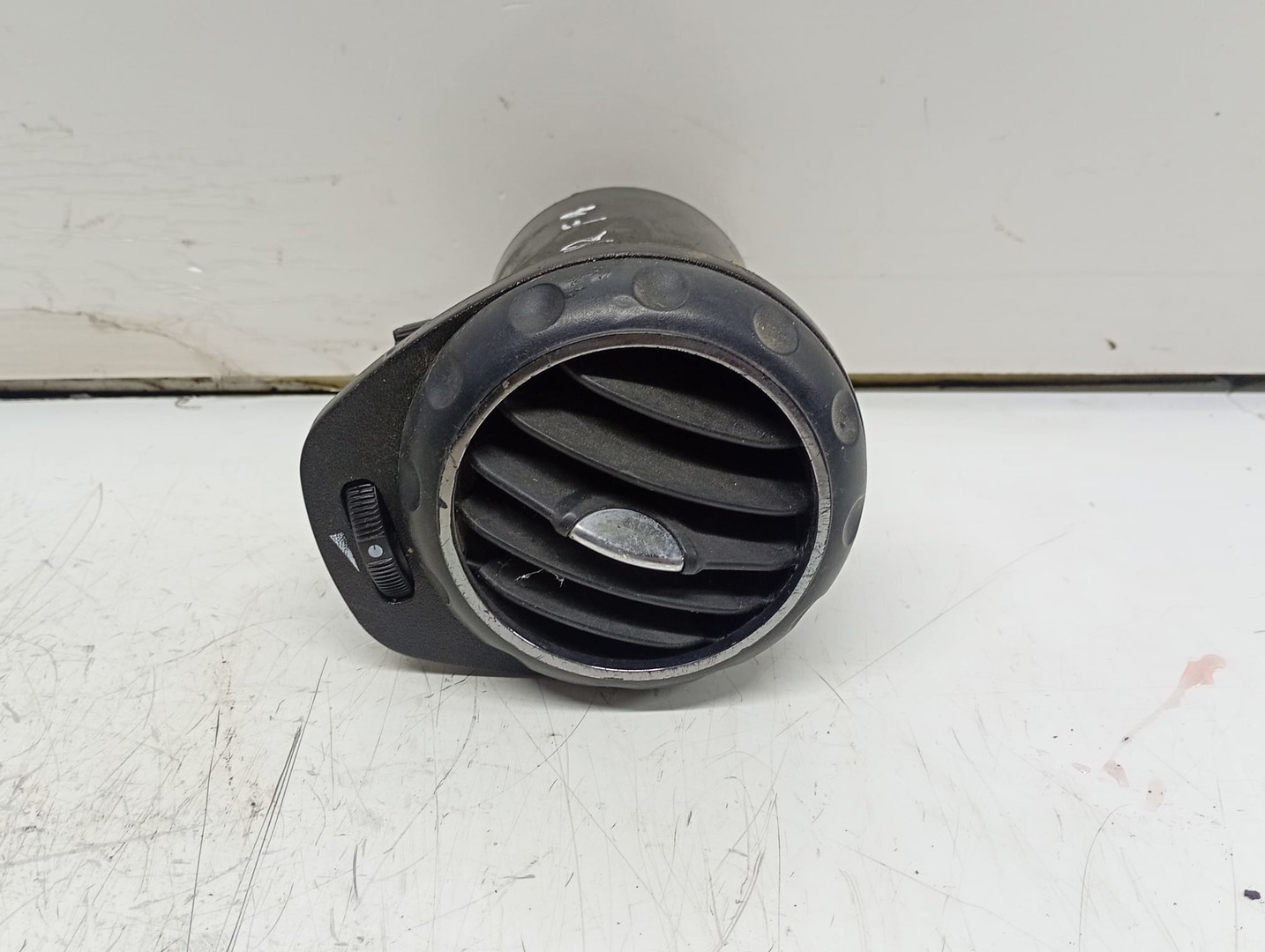 Grila ventilatie bord Alfa Romeo 147 1 (2000 - 2004)
