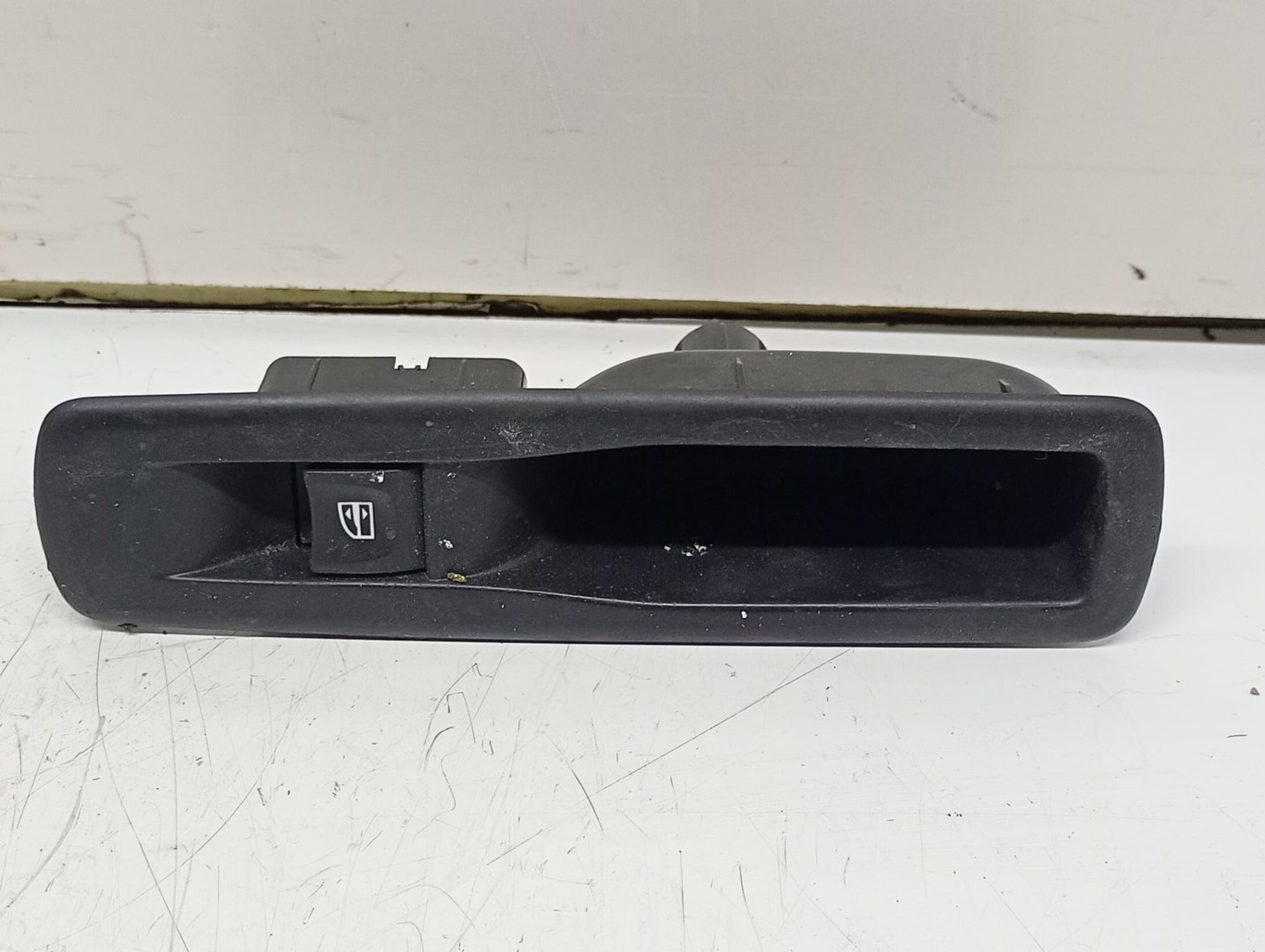Buton geam 82944002R Renault Laguna 3 (2007 - 2011)