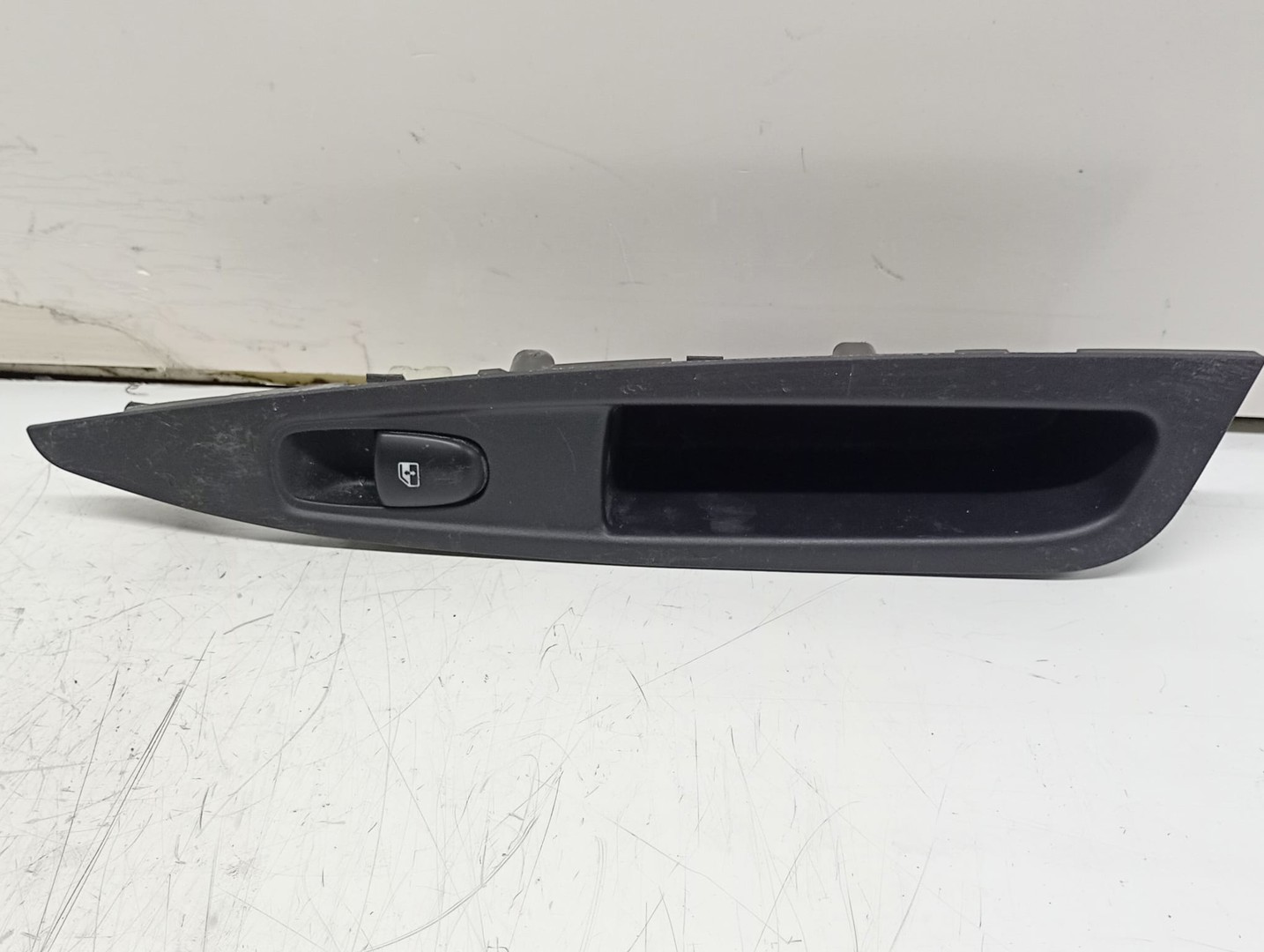 Buton geam 829604EA0AX Nissan Qashqai 2 J11 (2013 - 2020)