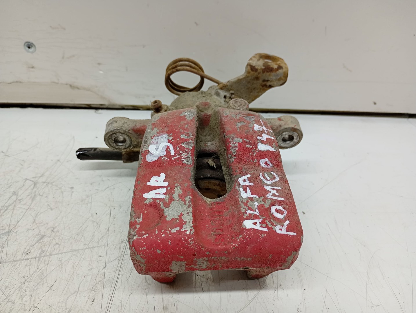 Etrier dreapta spate Alfa Romeo 147 1 (2000 - 2004)