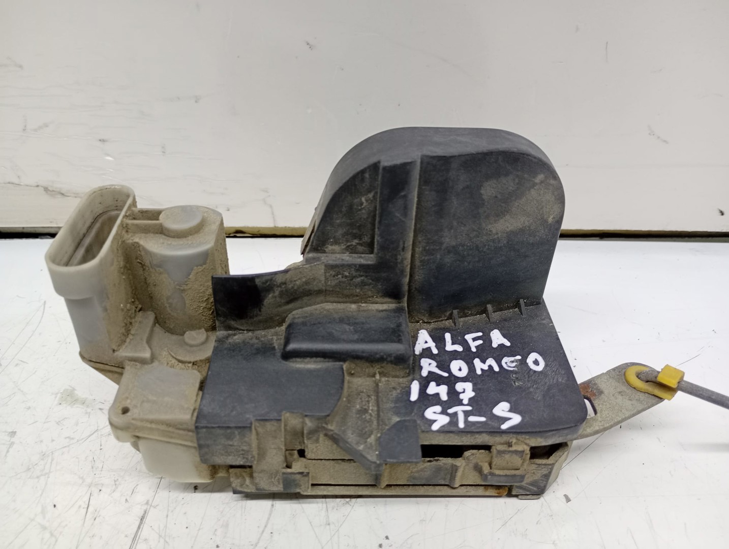 Broasca stanga spate Alfa Romeo 147 1 (2000 - 2004)