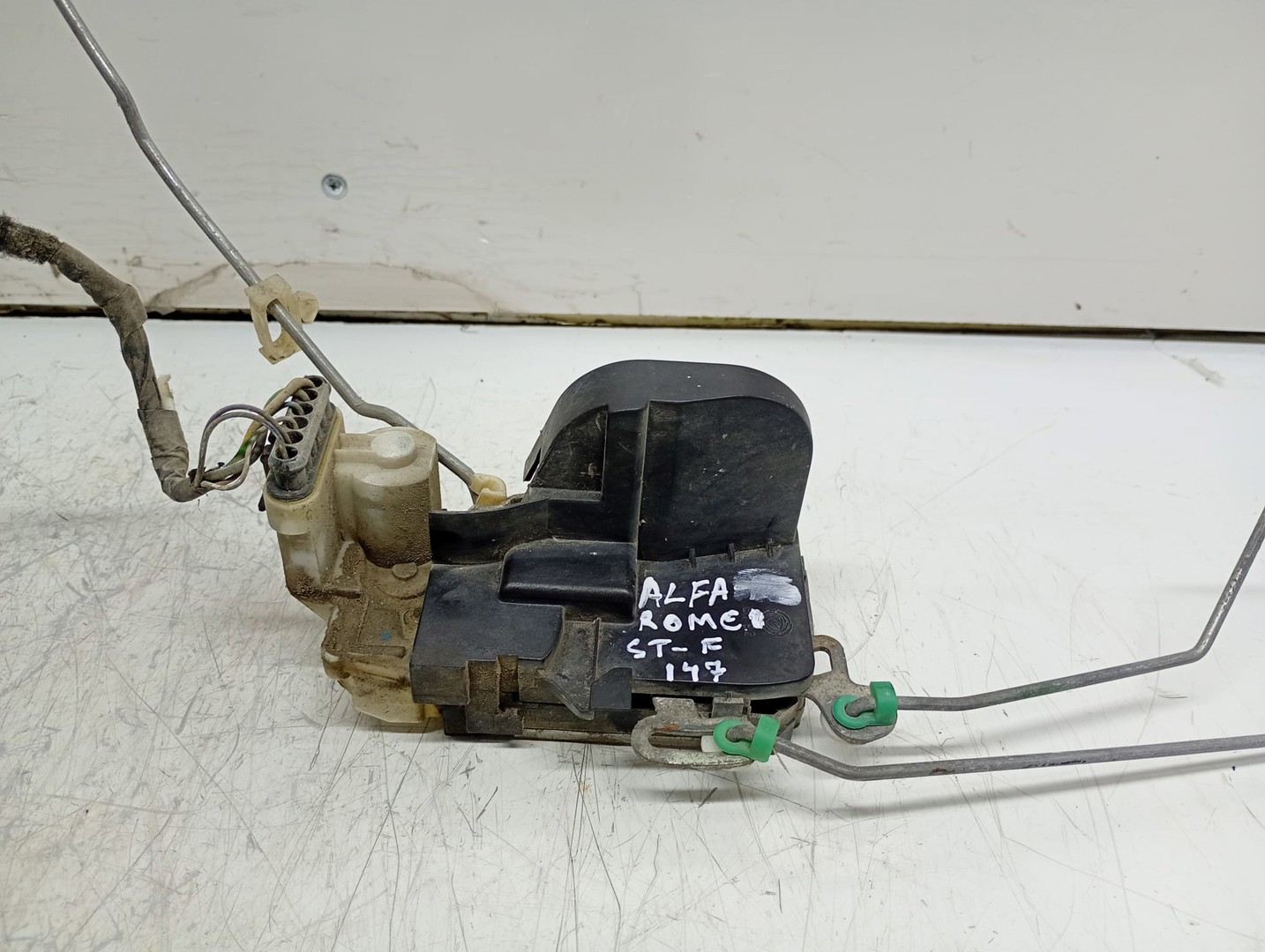 Broasca stanga fata Alfa Romeo 147 1 (2000 - 2004)