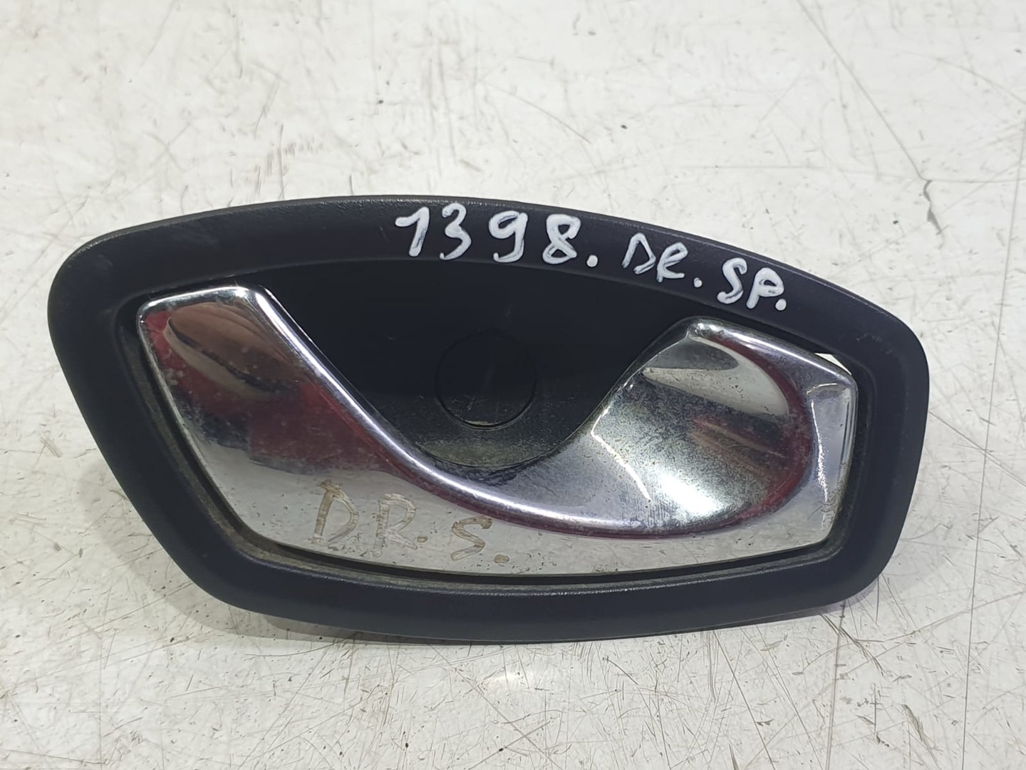 Maner interior dreapta spate 826720001r Renault Megane 3 (2008 - 2014)