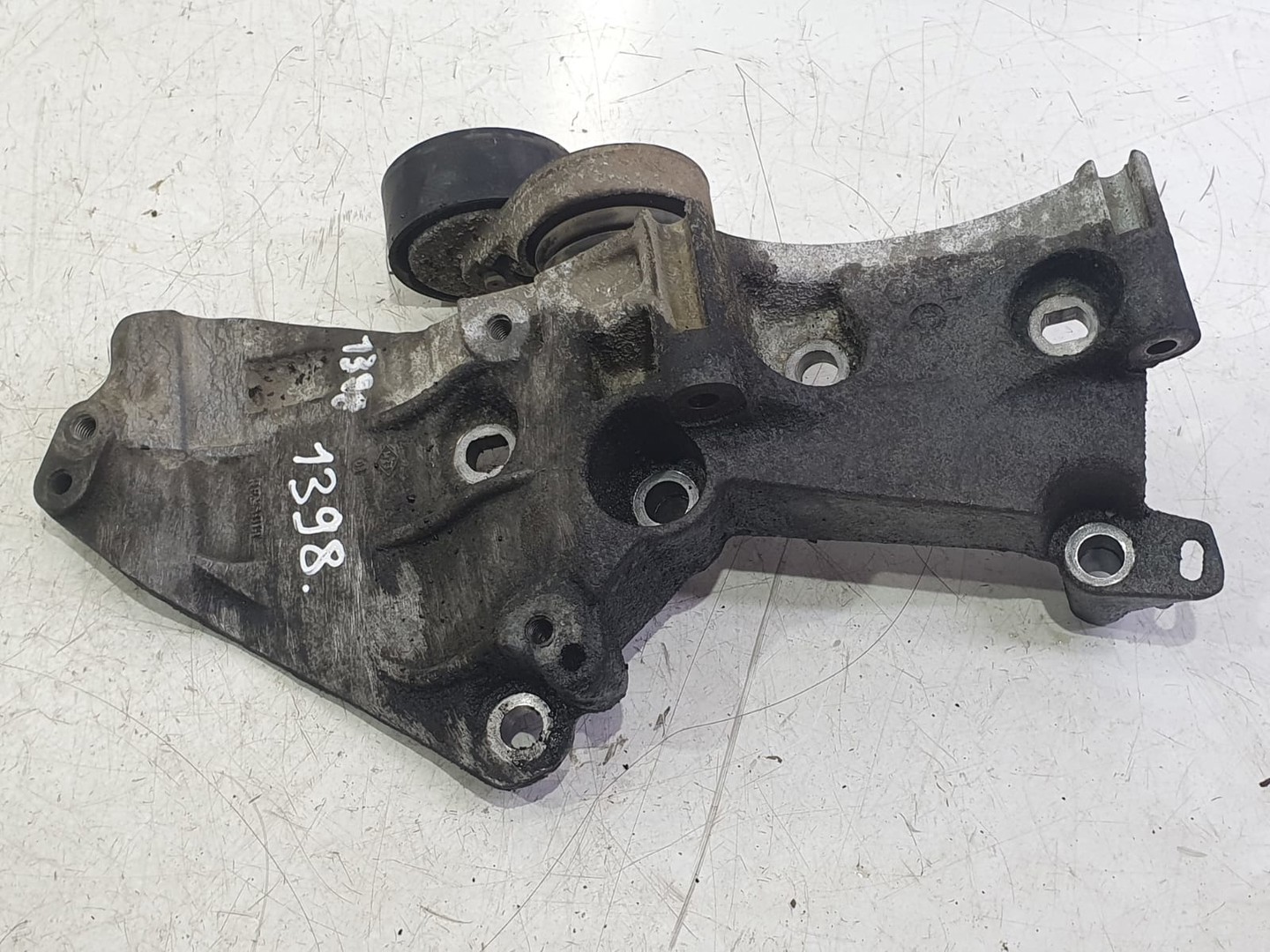 Suport accesorii 8200669494 Renault Megane 3 (2008 - 2014)