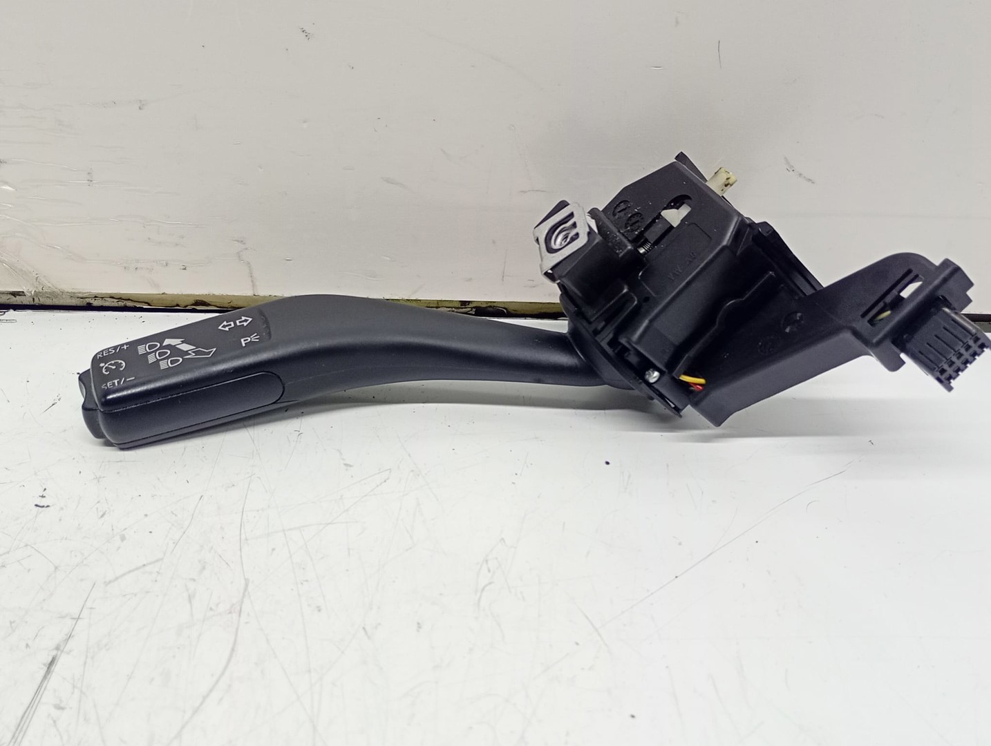 Maneta semnalizare 1K0953513G Volkswagen Touran 1 (facelift) (2006 - 2010)