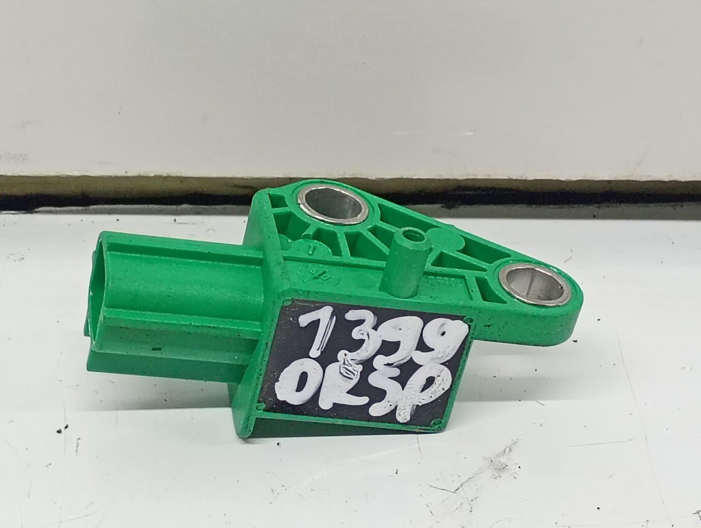 Senzor impact 5m0909606a Volkswagen Touran 1 (facelift) (2006 - 2010)