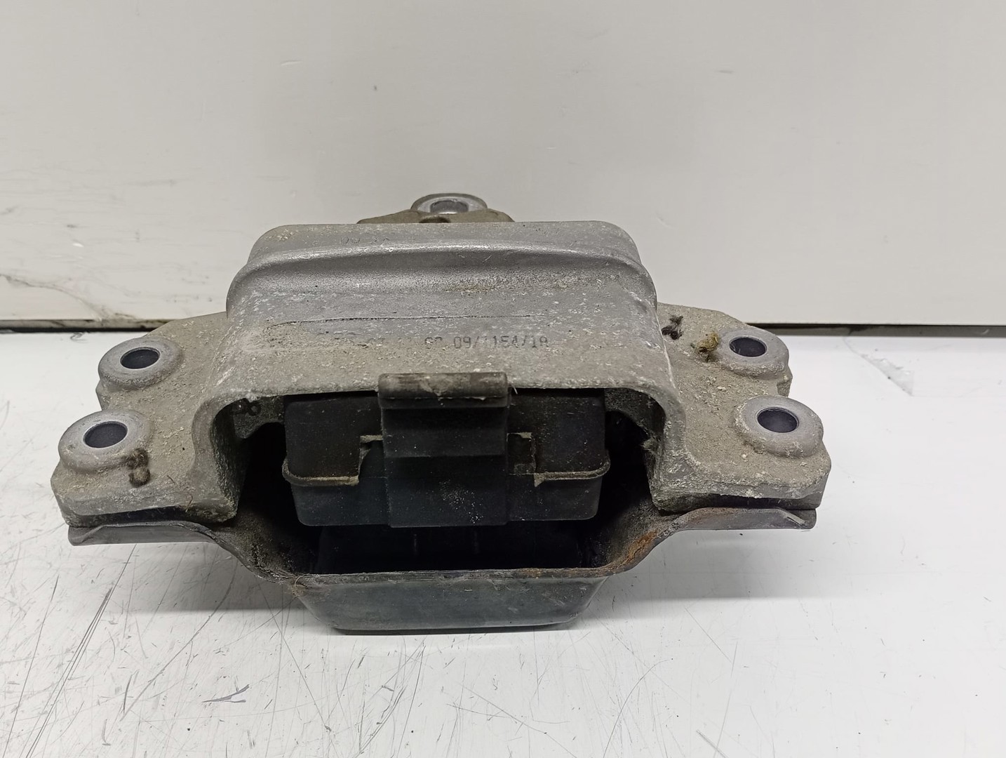 Suport motor 1K0199555 Volkswagen Touran 1 (facelift) (2006 - 2010)