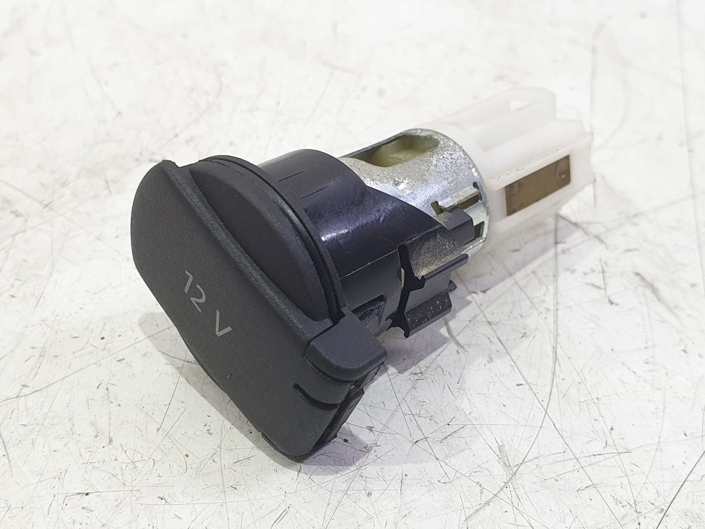 Priza 12V Volkswagen Golf 6 (2008 - 2015)