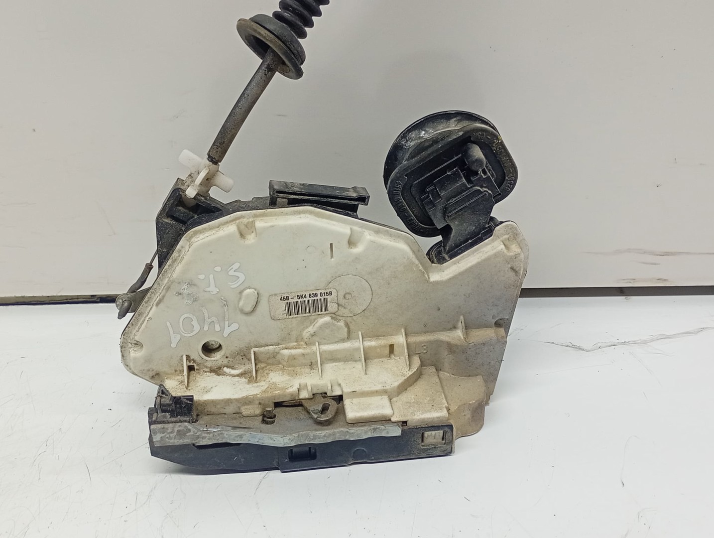 Broasca stanga spate 5K4839015B Volkswagen Golf 6 (2008 - 2015)