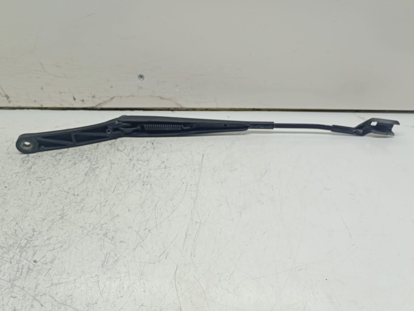 Brat stergator parbriz stanga 1Q1955409 Volkswagen Golf 6 (2008 - 2015)