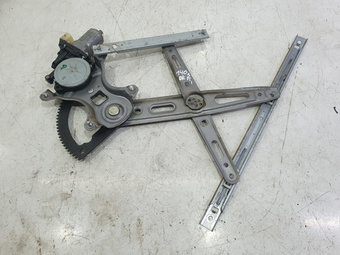 Macara geam dreapta fata 98820-1J100 Hyundai i20 PB (2008 - 2012)