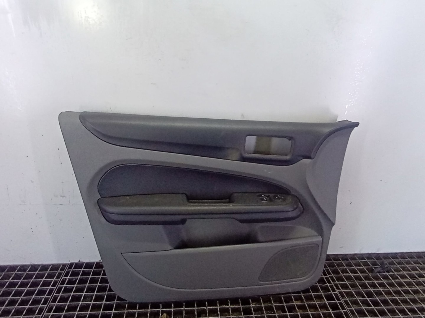 Fata usa stanga spate Ford Focus 2 (facelift) (2008 - 2011)