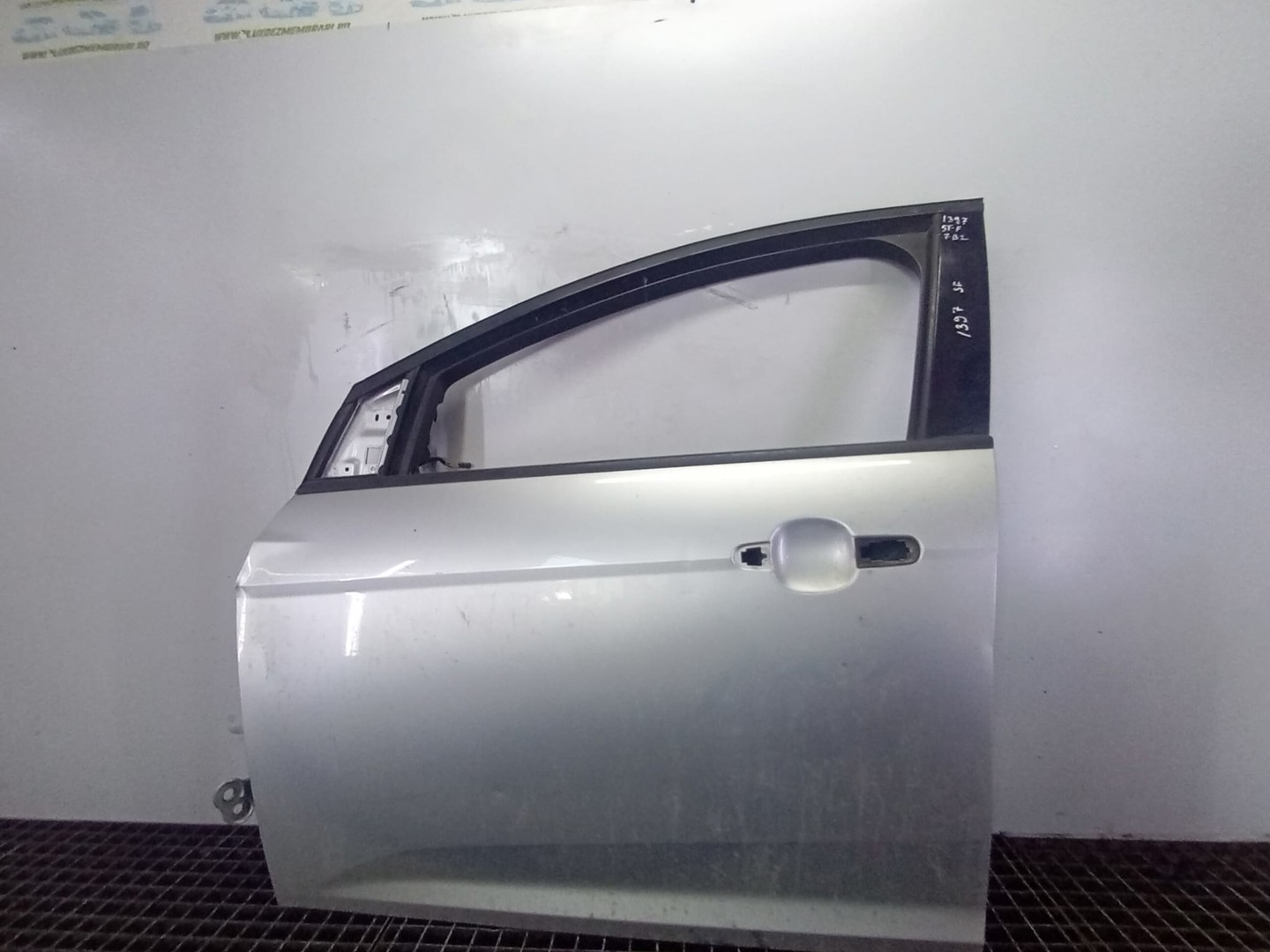 Usa stanga fata Ford Focus 3 (2011 - 2015)