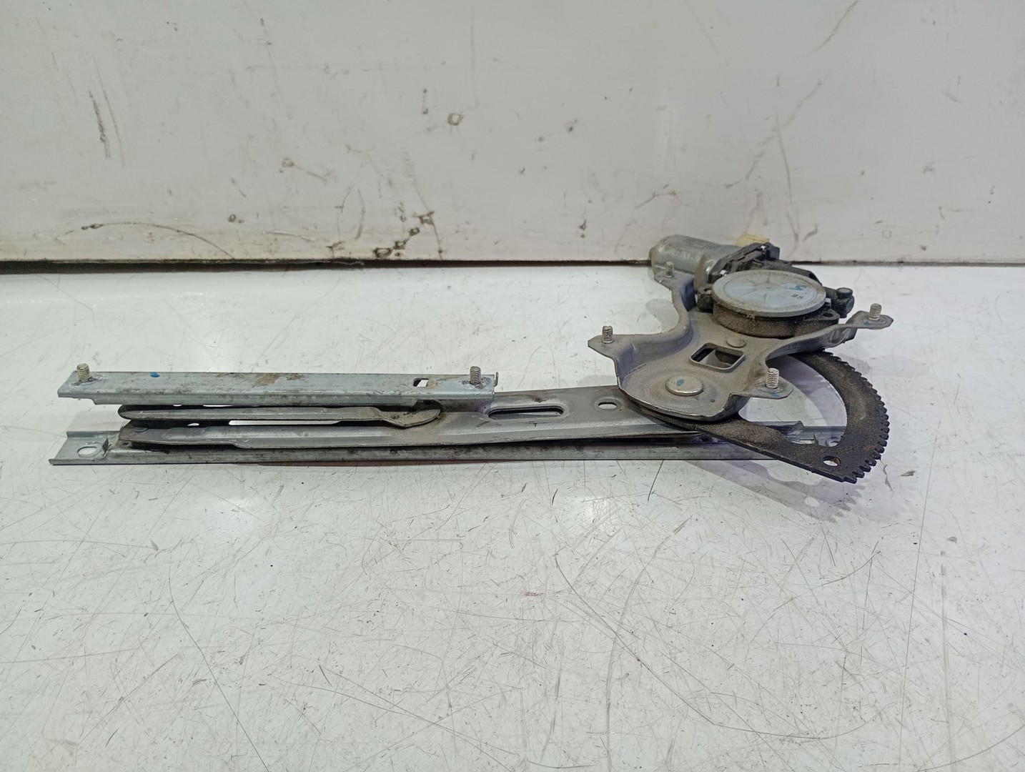 Macara geam stanga fata 98810-1j100 Hyundai i20 PB (2008 - 2012)