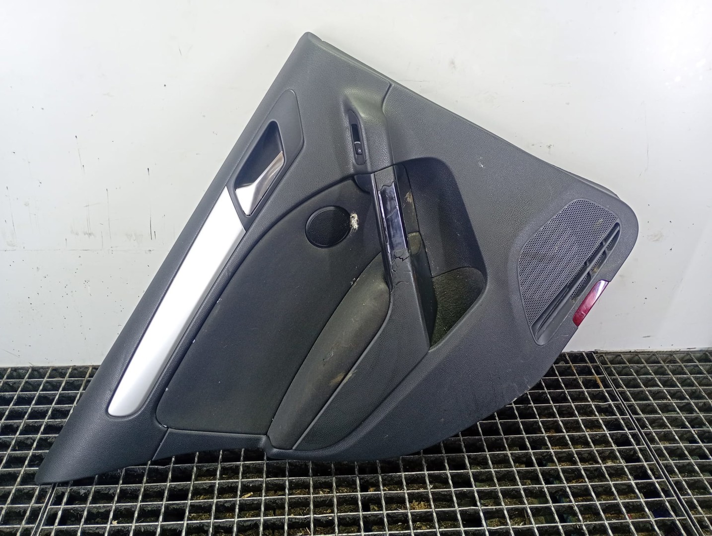 Fata usa stanga spate Volkswagen Golf 6 (2008 - 2015)