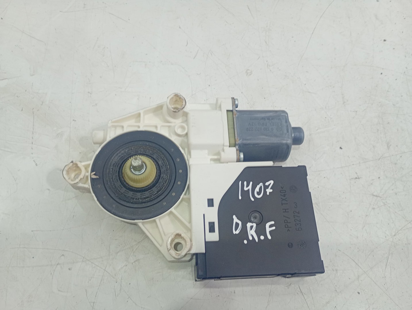 Motoras geam dreapta fata 5m1837402g Volkswagen Golf Plus 1 (2004 - 2009)