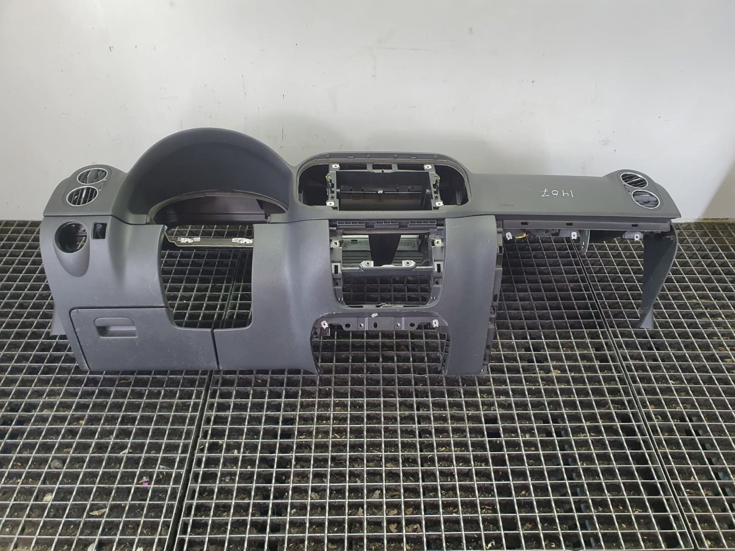 Plansa bord 607530200 Volkswagen Golf Plus 1 (2004 - 2009)