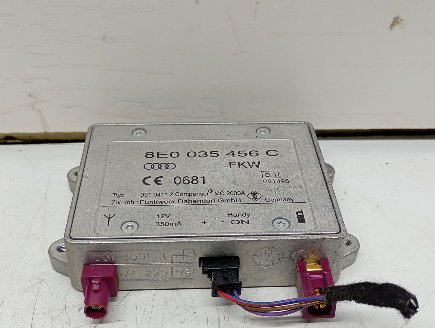 Amplificator antena 8E0035456C Audi A6 4F/C6 (2004 - 2008)