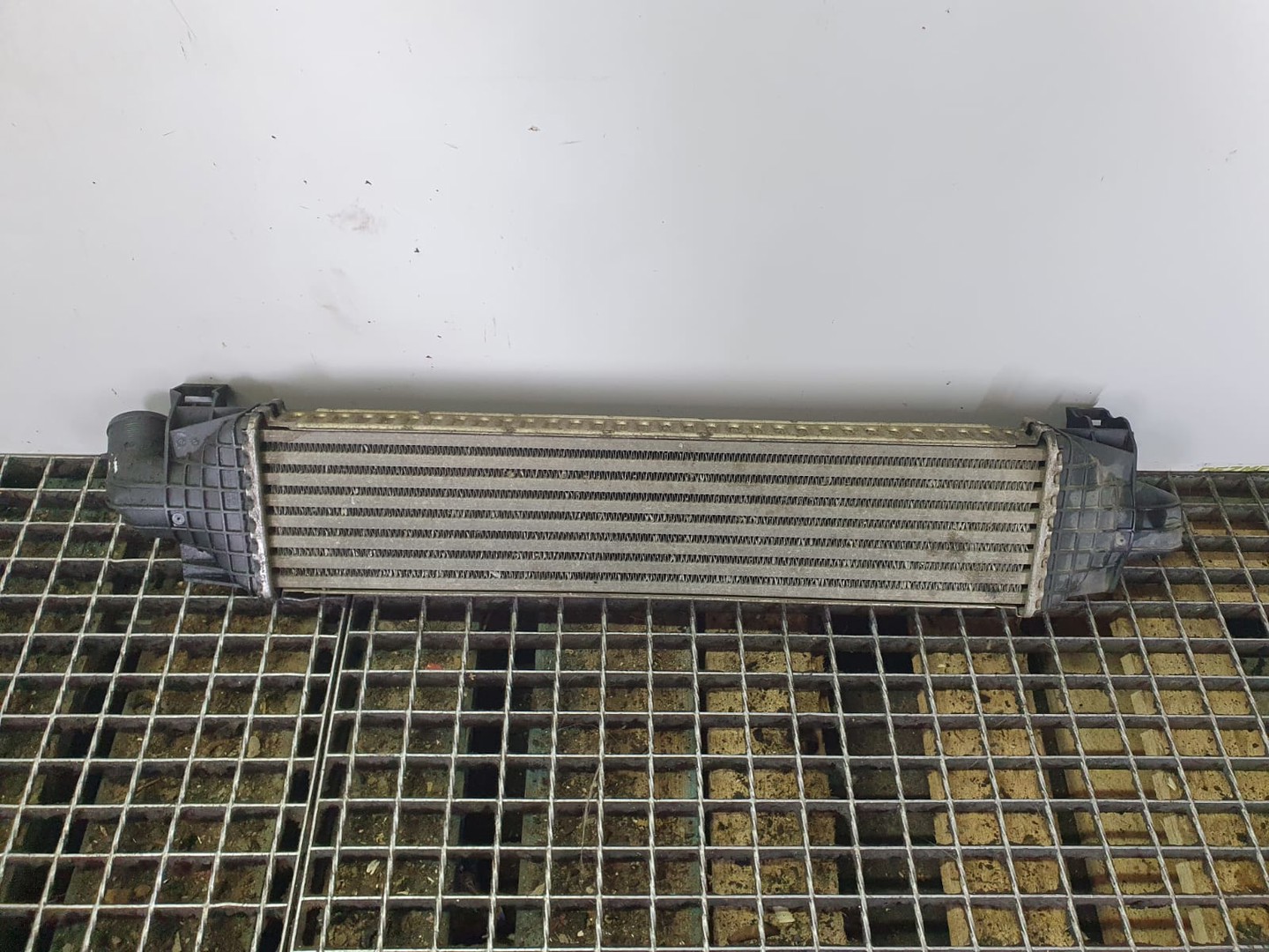Radiator intercooler 3m5h-9L440-ae Ford Focus 2 (facelift) (2008 - 2011)