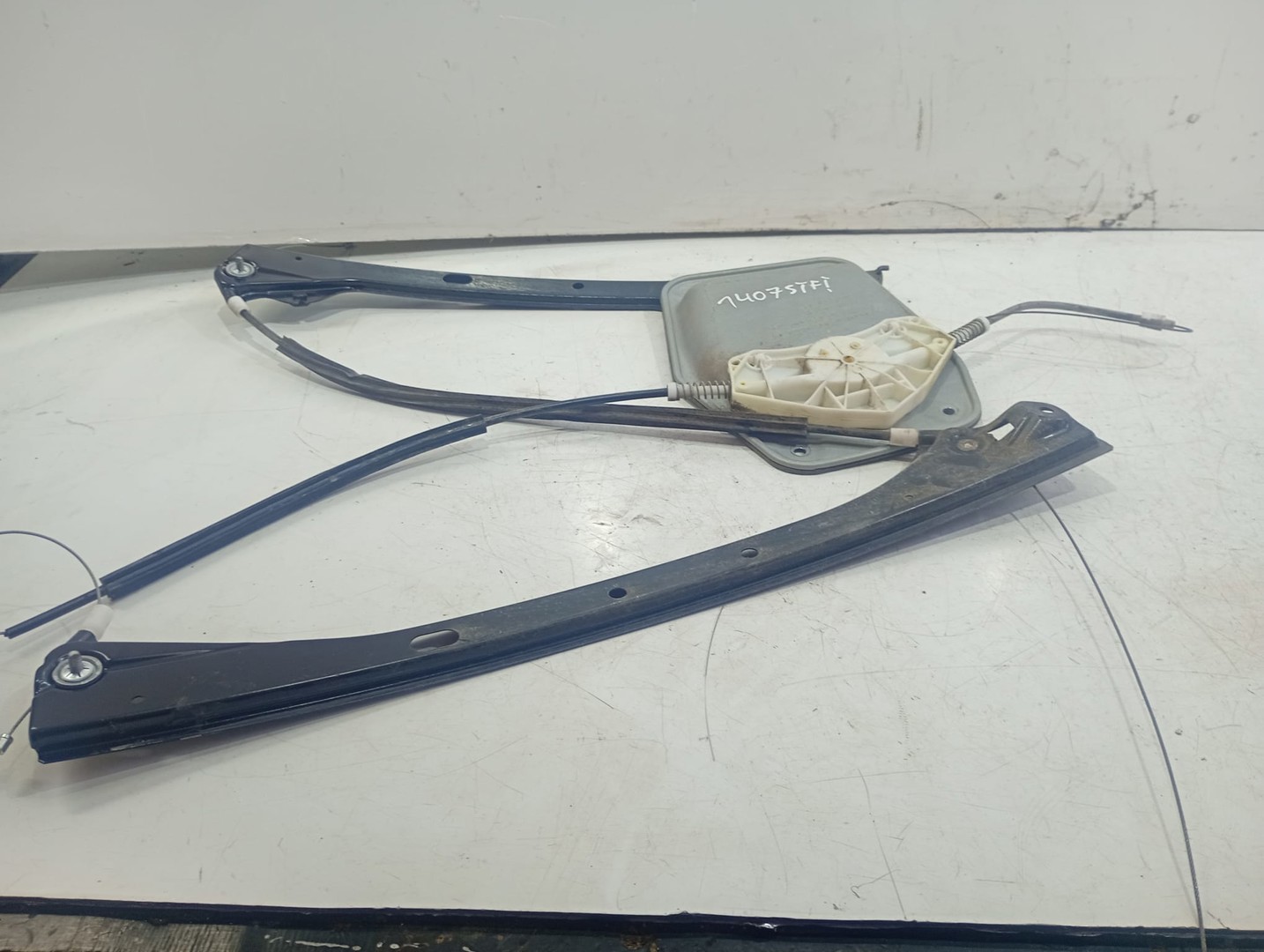 Macara geam stanga fata 1k5837461b Volkswagen Golf Plus 1 (2004 - 2009)